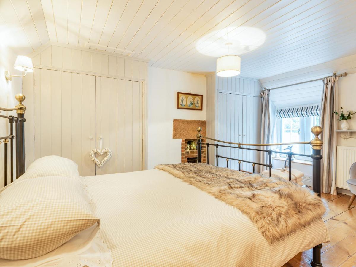 Calamine Cottage ครอมฟอร์ด ภายนอก รูปภาพ